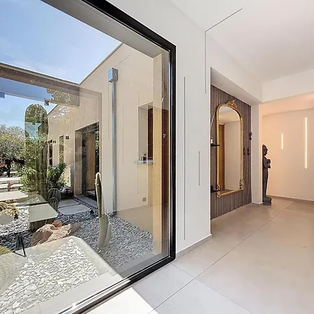 Casa Jean Baptiste *