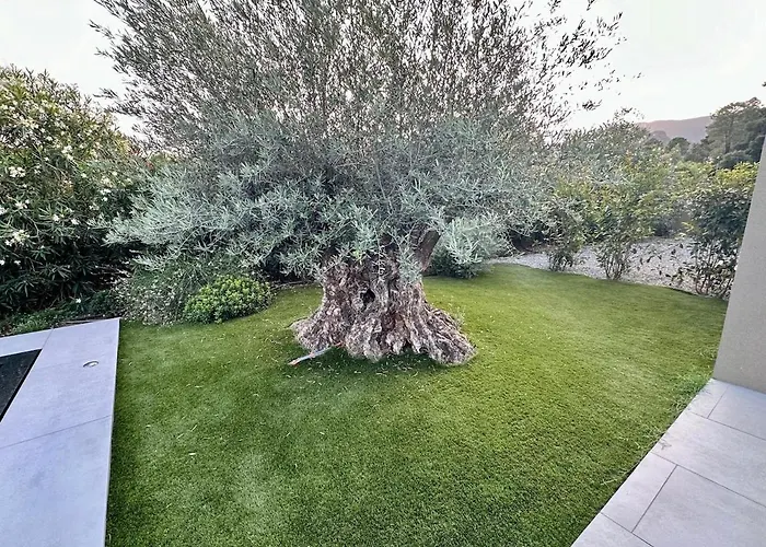 Casa Jean Baptiste *