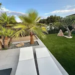 Casa Jean Baptiste Vila