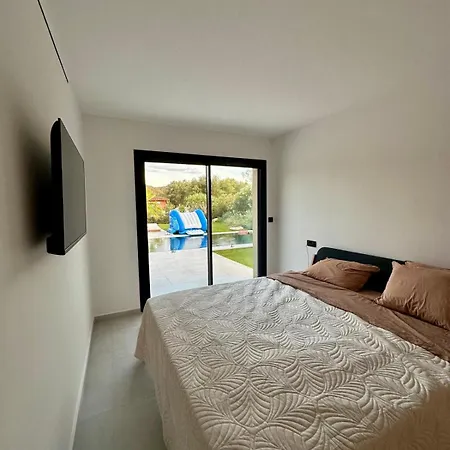 Casa Jean Baptiste Vila